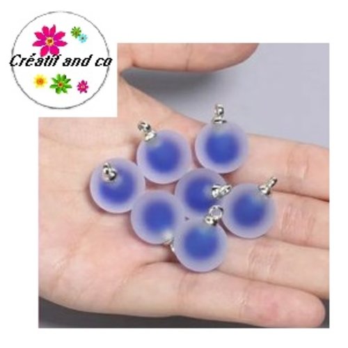 Pendentif boule mate bleu roi 15mm