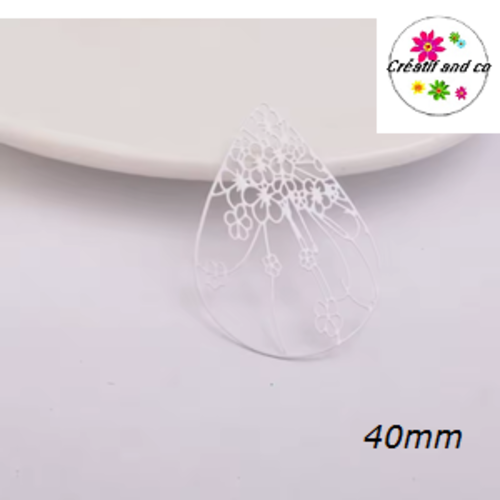Breloque estampe motif fleur dans goutte blanche 40mm