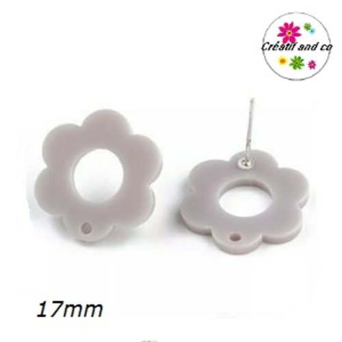 Clou oreille fleur grise acrylique et tige argent 925