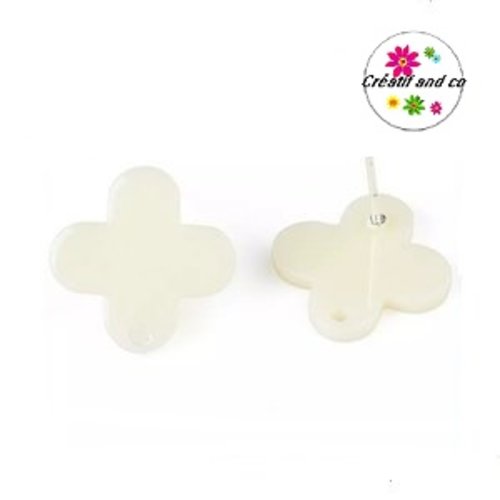 Clou oreille trèfle à 4 feuilles beige acrylique et tige argent 925