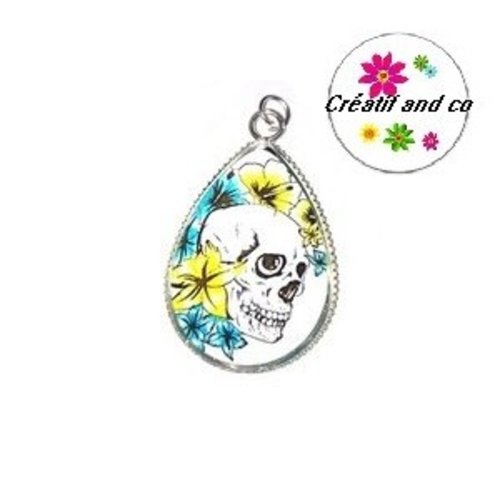 Pendentif cabochon goutte tête de mort
