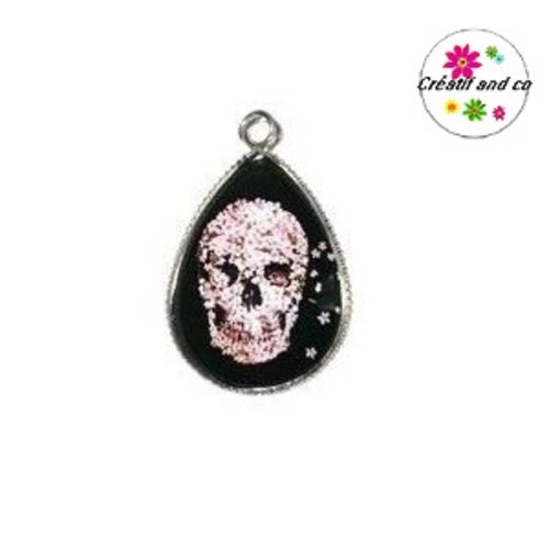 Pendentif cabochon goutte tête de mort