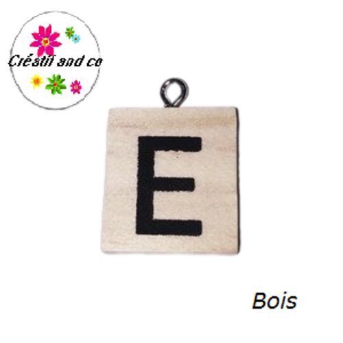 Breloque bois brut lettre alphabet e