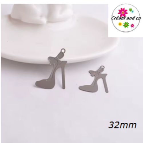 Breloque estampe talon aiguille marron clair 32mm