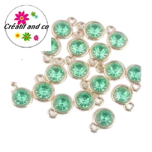 Pendentif acrylique doré strass vert 15mm