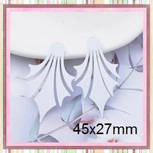 Breloque estampe fleur blanche 45mm