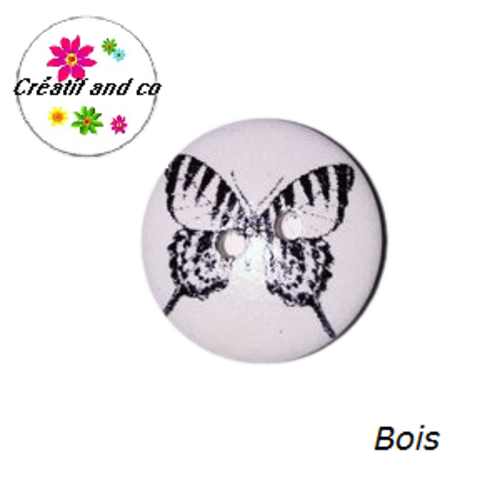 Bouton  en bois vernis motif papillon noir 18mm
