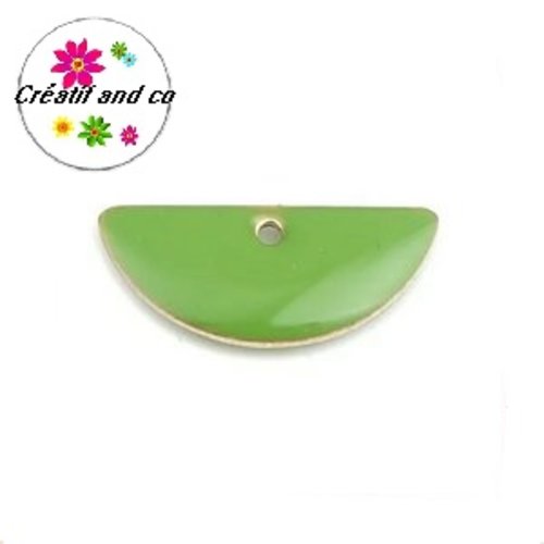 Pendentif demi rond vert émail 18mm