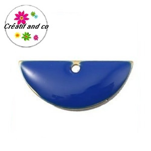 Pendentif demi rond bleu marine émail 18mm