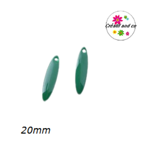 X2 pendentifs longs verts émail 20mm
