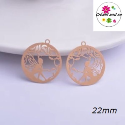 Breloque estampe fée dans cercle orange clair  22mm