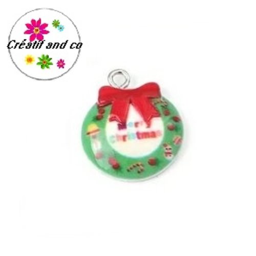 Breloque couronne de noël résine