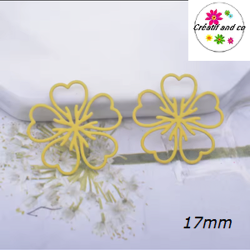 Breloque estampe fleur jaune 17mm