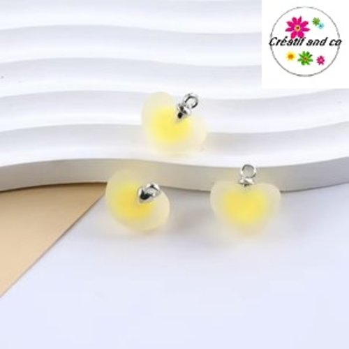 Pendentif coeur acrylique givré jaune 19mm