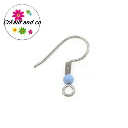 Boucle d'oreille hameçon perle bleu clair