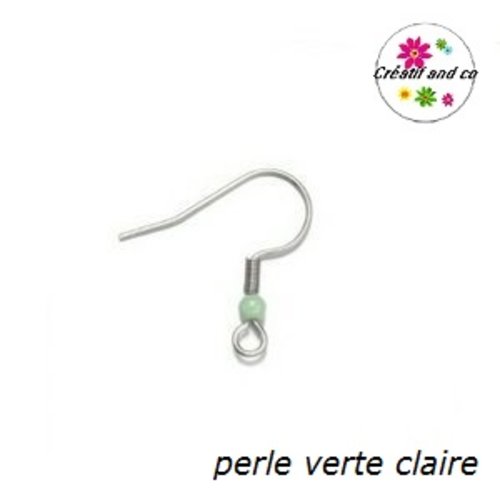 Boucle d'oreille hameçon perle verte claire