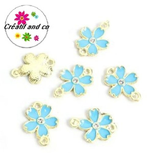 Connecteur fleur bleu  émail 18,5mm