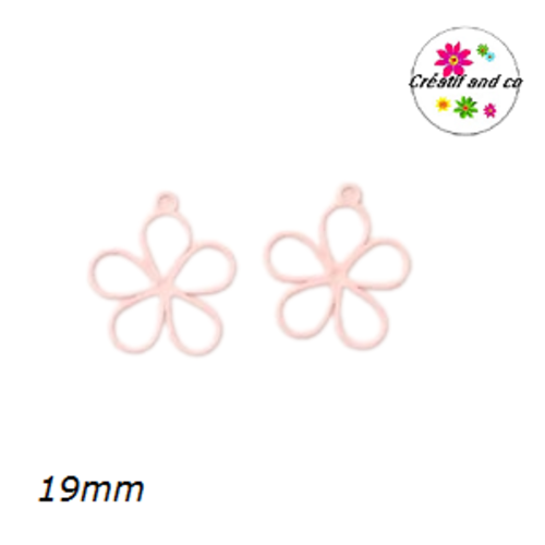 Breloque fleur creuse rose métal 19mm