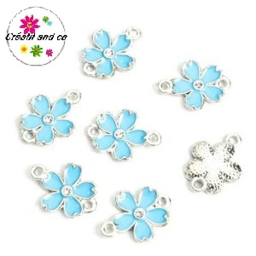 Connecteur fleur bleue émail 18,5mm