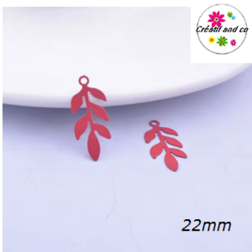 Breloque estampe feuille rouge  22mm