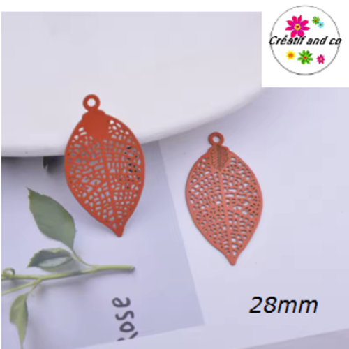 Breloque estampe feuille orange 28mm