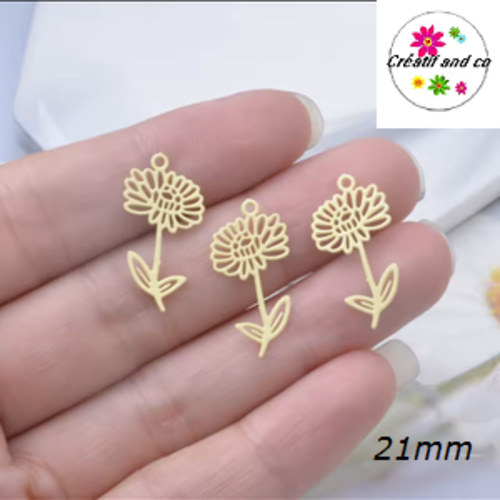 Breloque estampe fleur jaune pâle  21mm