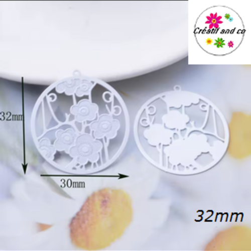 Breloque estampe fleur de prunier dans cercle blanc 32mm
