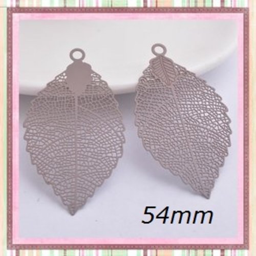 Breloque estampe grande feuille marron  54mm