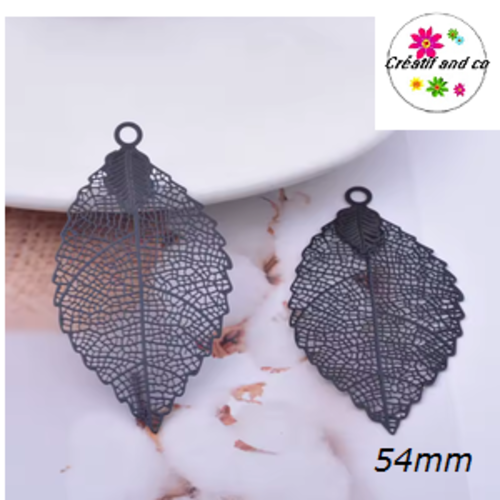 Breloque estampe grande feuille noire  54mm