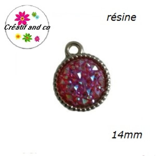 Pendentif acrylique cabochon fuschia résine 14mm
