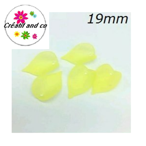 Breloque pétale de fleur jaune acrylique 19mm
