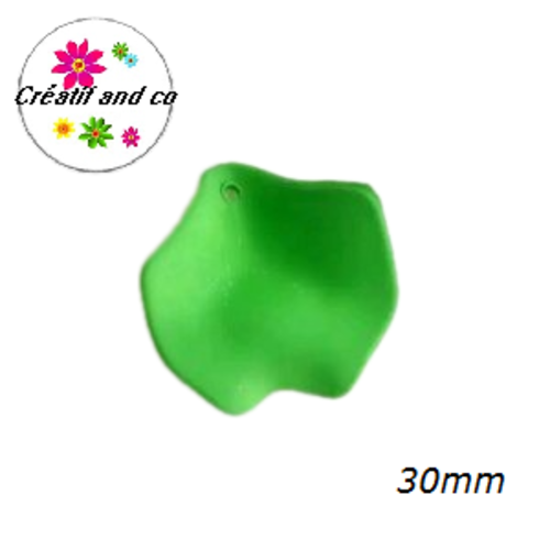 Breloque pétale de fleur de rose acrylique vert 30mm