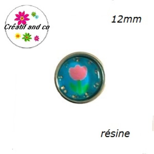 Bouton pression tulipe rose fond bleu clair 12mm