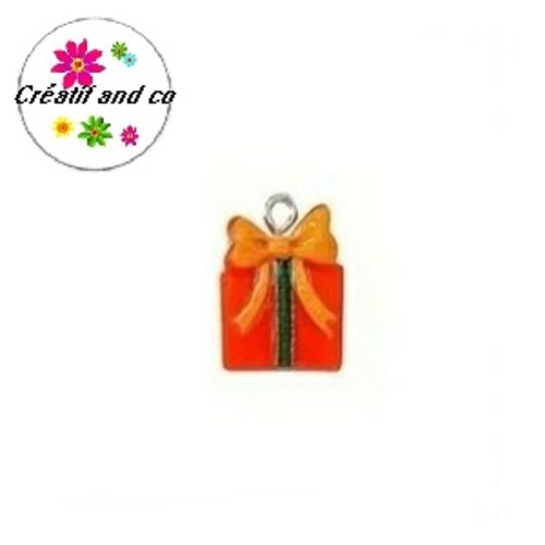 Breloque cadeau de noël résine