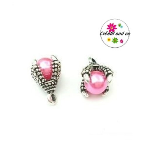 Pendentif griffe de dragon et sa perle nacré fuchsia