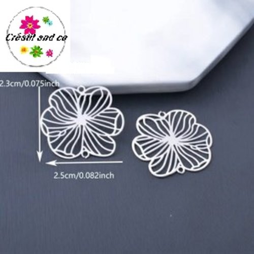 Connecteur estampe fleur argent  25mm