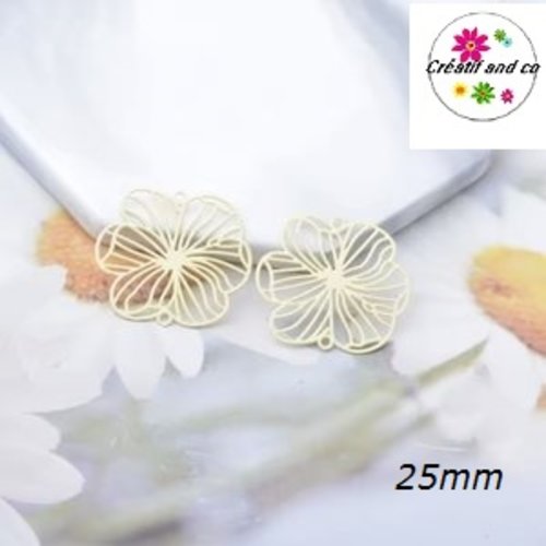 Connecteur estampe fleur beige crème 25mm