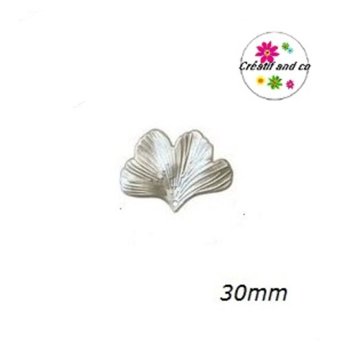 Breloque feuille de ginkgo blanche 30mm