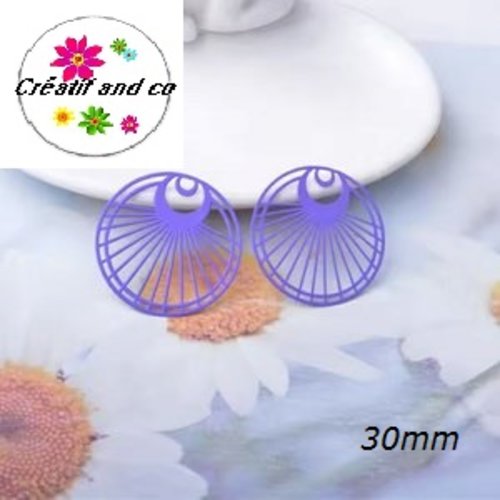 Breloque estampe cercle évidé mauve 30mm