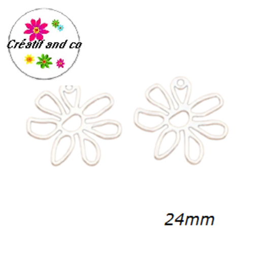 Breloque fleur argentée 24mm