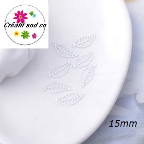 Breloque estampe feuille blanche 15mm