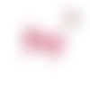 Perle noeud fuschia acrylique 18mm