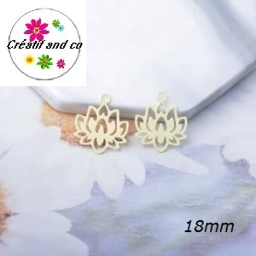 Breloque estampe fleur de nénuphar beige crème 18mm