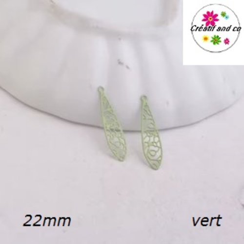 Breloque estampe tige verte  22mm