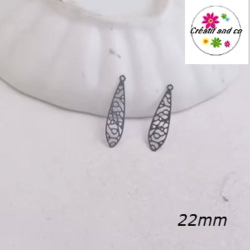 Breloque estampe tige noire 22mm