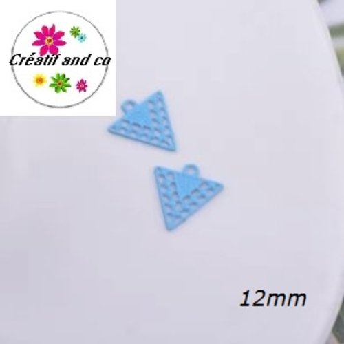 Breloque estampe petit triangle turquoise 12mm