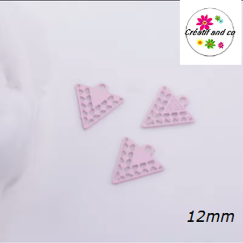 Breloque estampe petit triangle rose 12mm