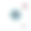 Bouton en bois vernis fleur bleu clair 20mm