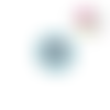 Bouton en bois vernis fleur bleu clair 20mm