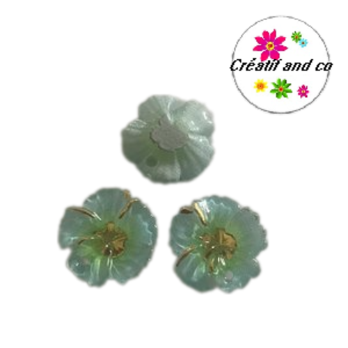 Breloque fleur bleue claire 15mm